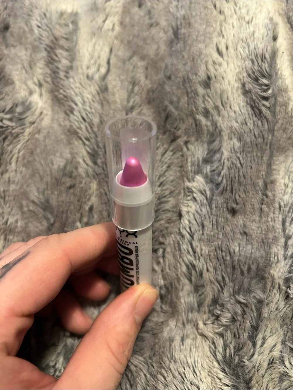 NYX creamy twist